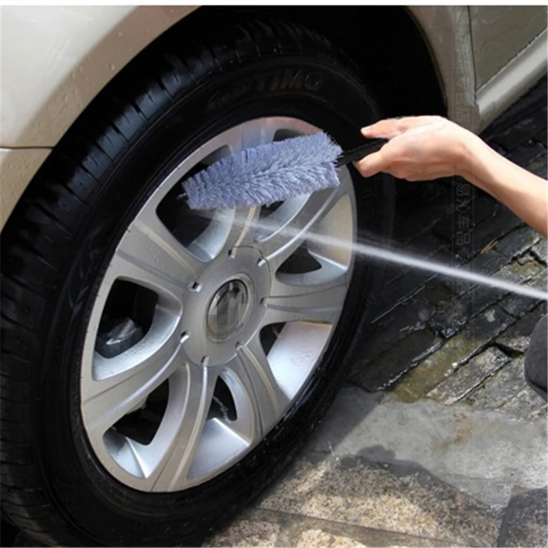 How to get scratches out of tire rims