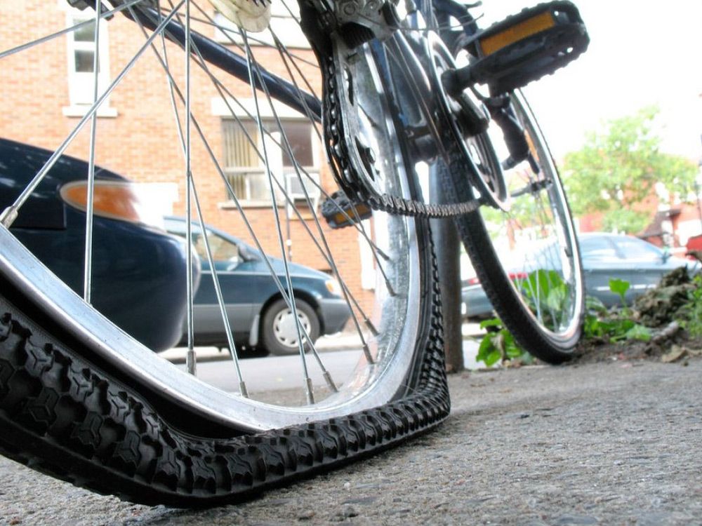 How to let the air out of a bike tire