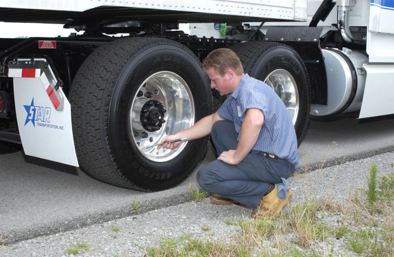 How much air pressure in a trailer tire