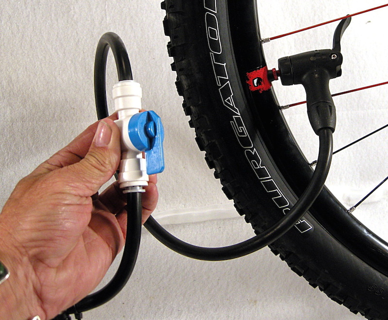 How much do tubeless tires cost