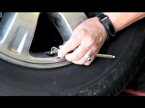 How to check air in car tires