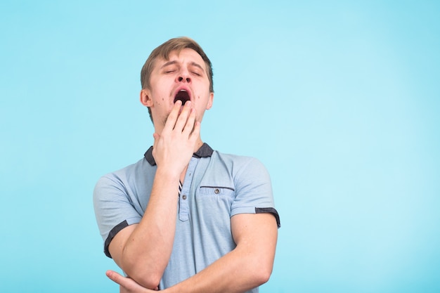 How to stop yawning when tired