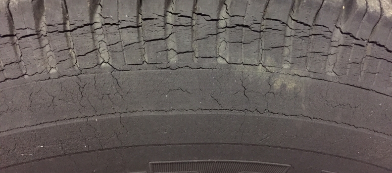 How can you tell if a tire is dry rotted