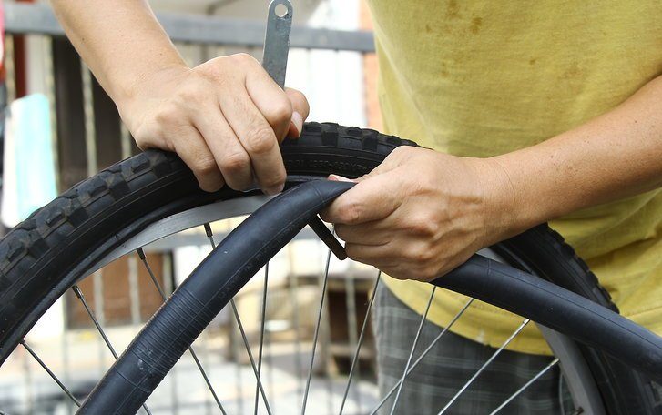 How to patch a bicycle tire