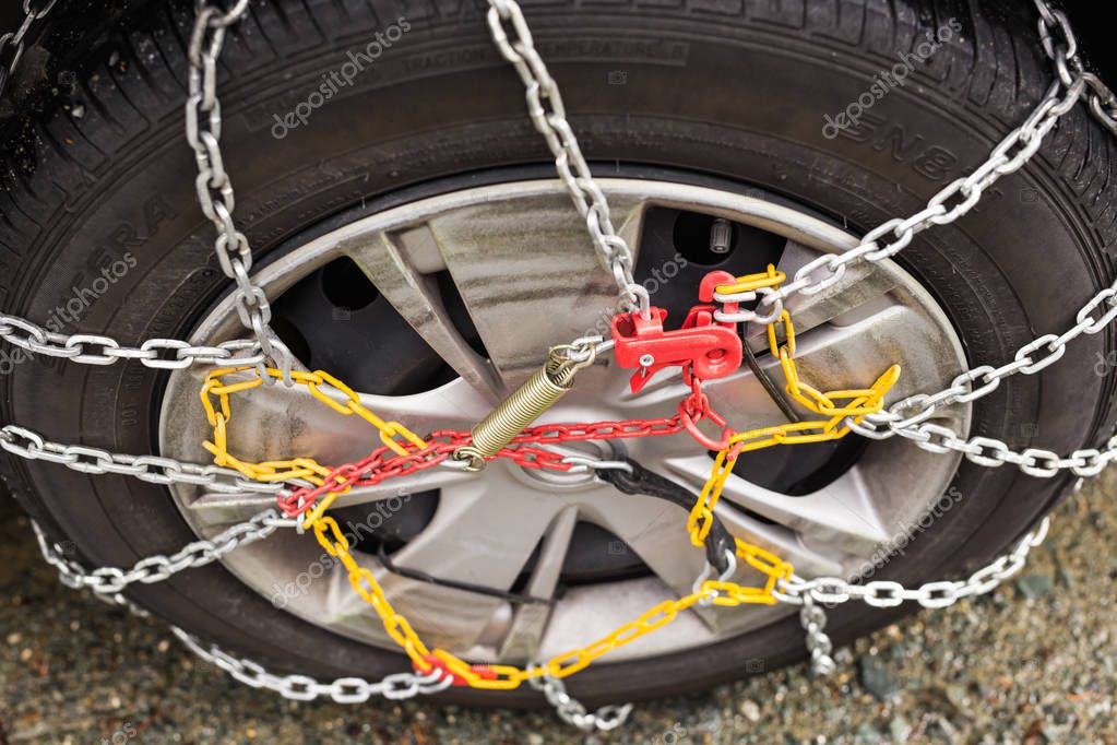 How to store tire chains