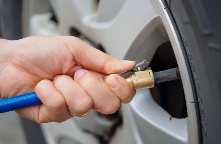 How to fill up tire pressure